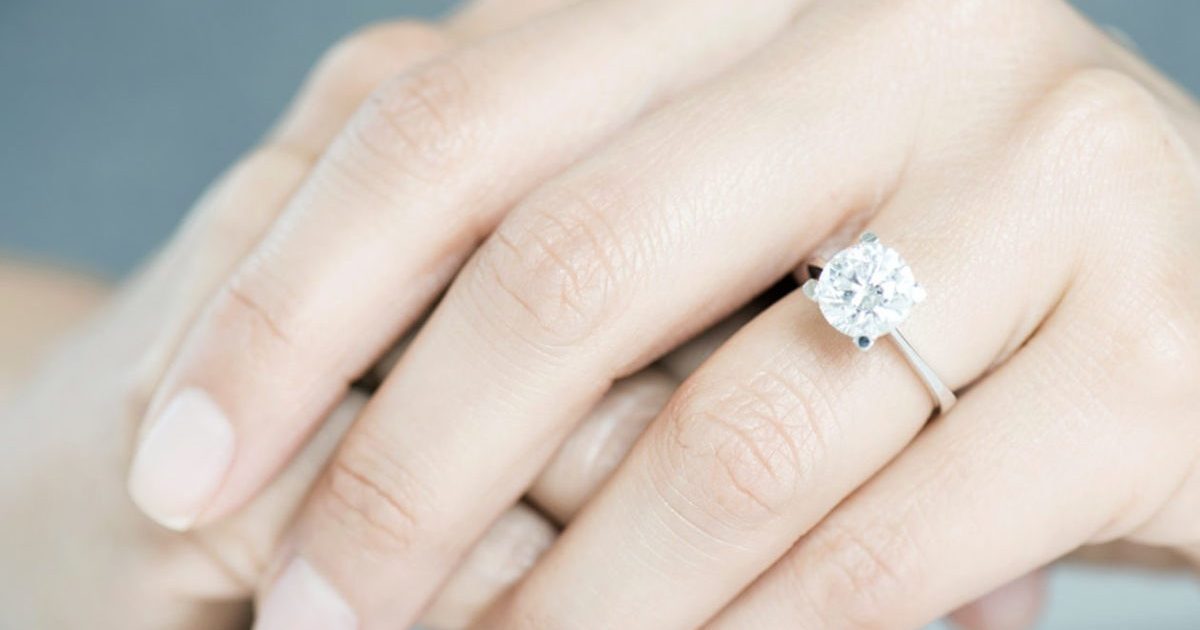 How To Choose An Engagement Ring Juno